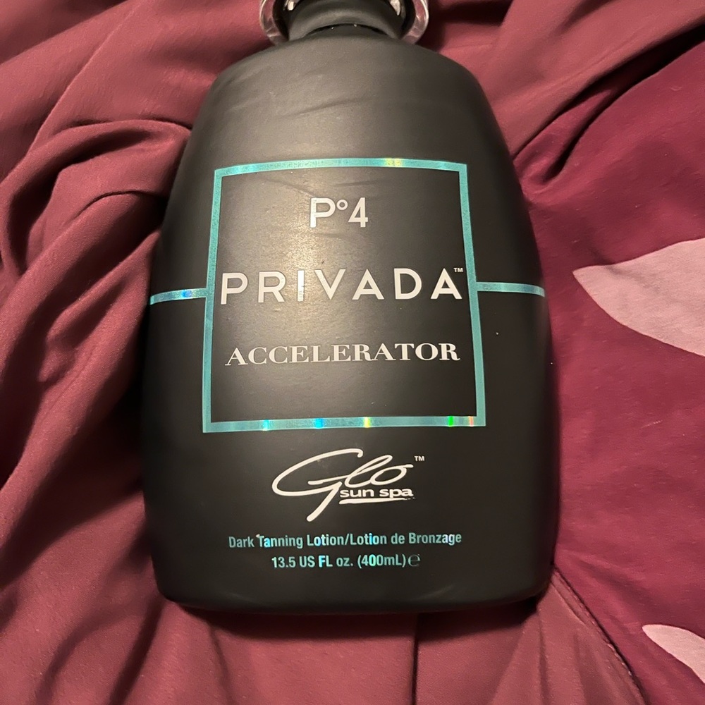 Privada Tanning Lotion unopened
